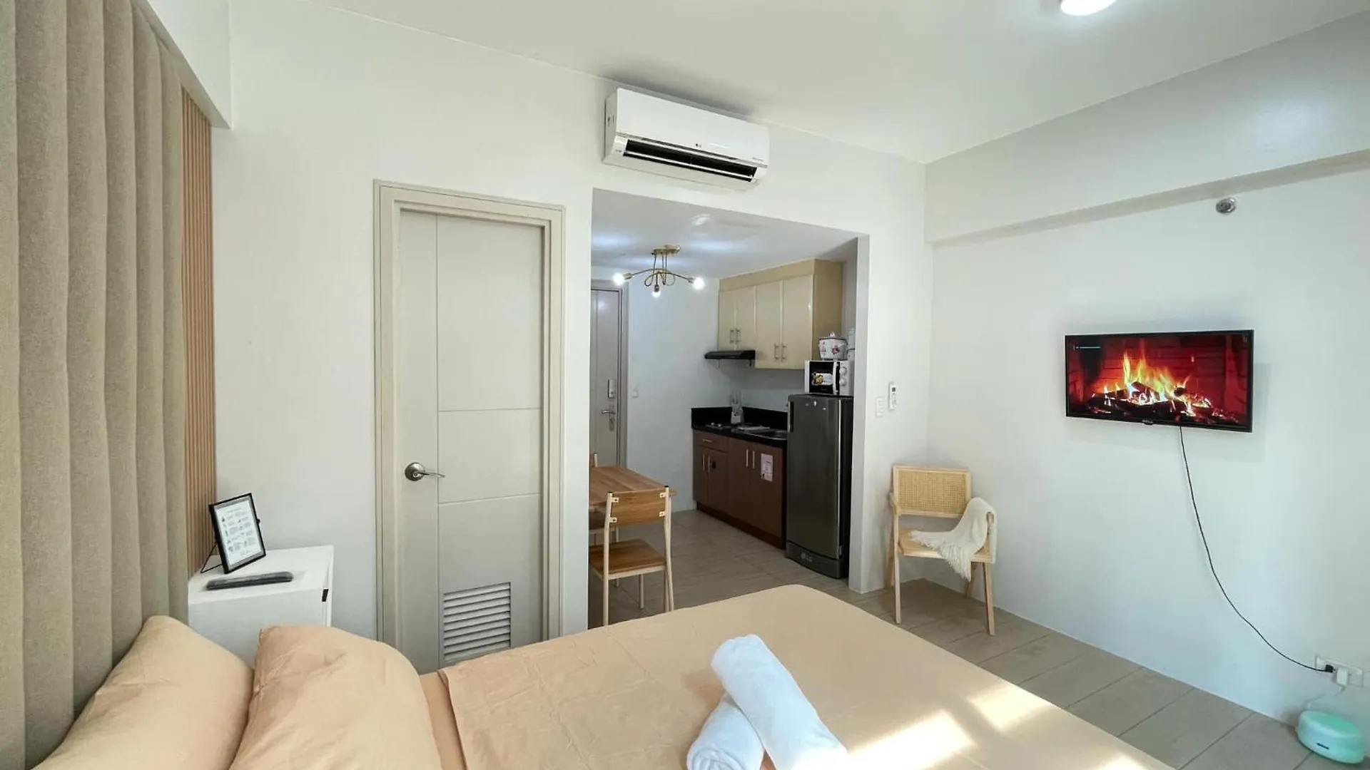 Newport City Rentals Манила